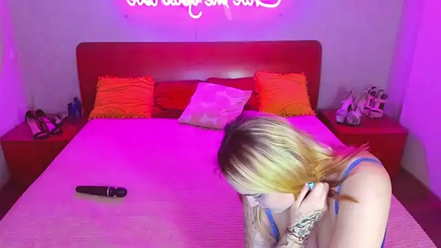 MagicEyess online show from February 28, 2025, 12:20 pm