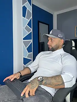 alex oficial online show from March 18, 2026, 8:50 am