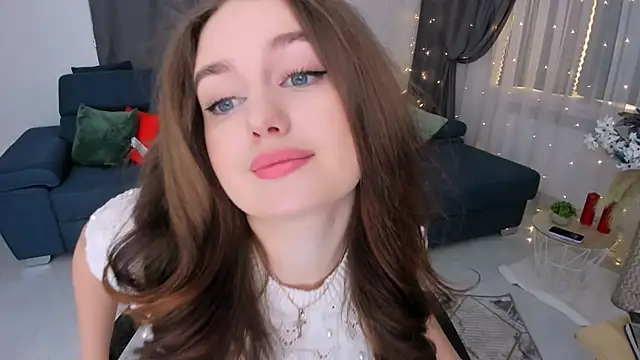 MiracleCurly online show from February 6, 2025, 7:35 am