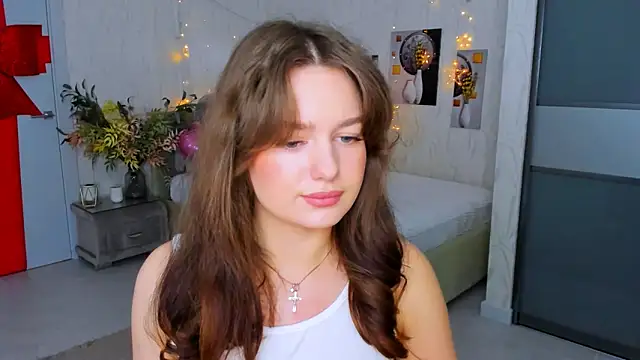 MiracleCurly online show from March 15, 2025, 3:48 pm