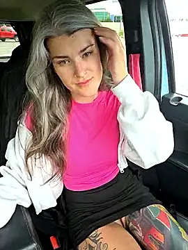 Snapshot of Lilmissvyx chatting on June 10, 2026, 2:27 pm Lilmissvyx online show from June 10, 2026, 2:27 pm