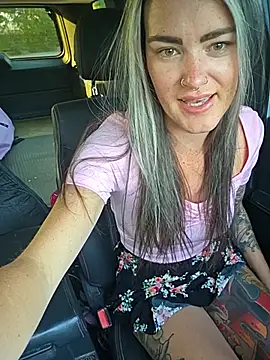 Snapshot of Lilmissvyx chatting on July 28, 2026, 2:05 pm Lilmissvyx online show from July 28, 2026, 2:05 pm