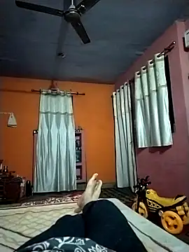 Snapshot of ohana143 chatting on November 11, 2025, 12:05 pm ohana143 online show from November 11, 2025, 12:05 pm