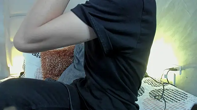 Hecatee 77 online show from February 14, 2026, 8:05 pm