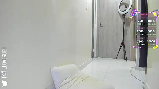 Snapshot of loverubii chatting on October 18, 2025, 3:53 am loverubii online show from October 18, 2025, 3:53 am
