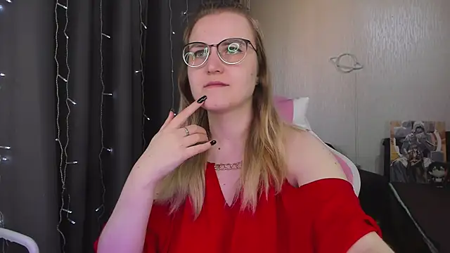 MissBrightShine online show from April 19, 2026, 12:04 pm