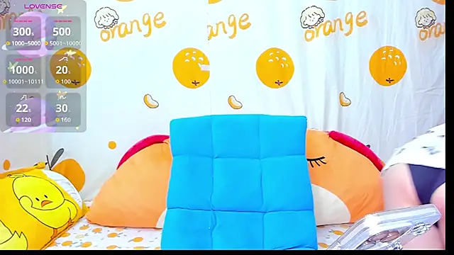 alonelove   online show from November 11, 2025, 2:44 am