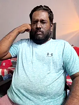 Rayansmith  online show from March 14, 2025, 1:46 pm