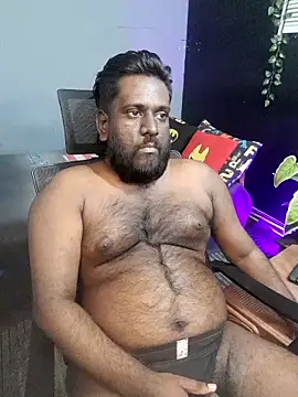 Rayansmith  online show from November 6, 2025, 2:34 am