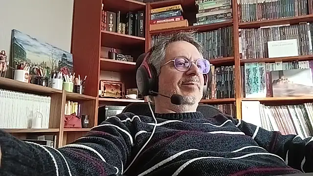 Mandra is a whore online show from October 7, 2025, 8:22 am