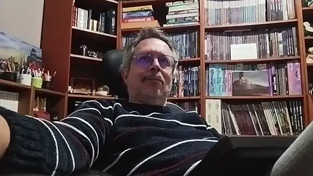 Mandra is a whore online show from October 7, 2025, 9:34 pm