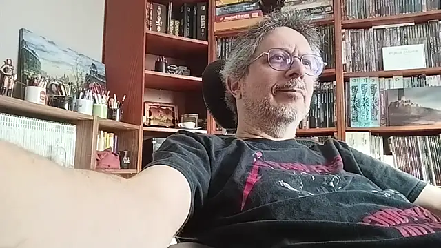 Mandra is a whore online show from October 12, 2025, 9:08 am