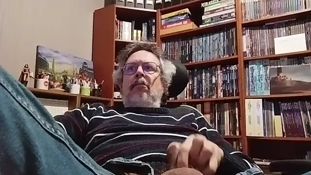 Mandra is a whore online show from November 7, 2025, 10:21 pm