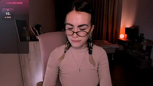  selectrra online show from March 17, 2025, 3:29 pm