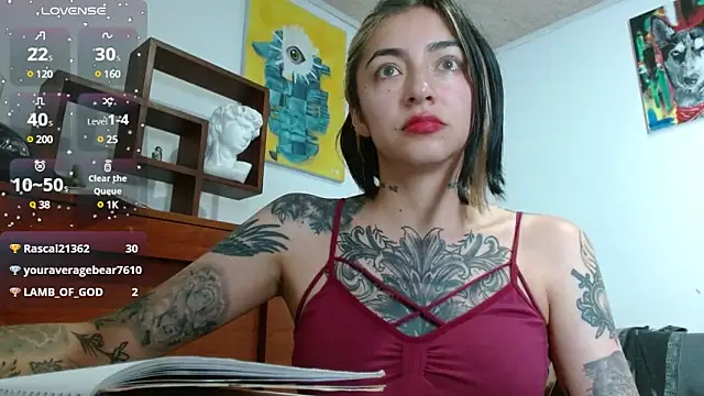 ZoeBakers  online show from March 20, 2025, 12:19 am