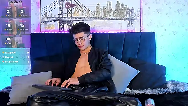 Andrew thevil online show from January 4, 2025, 8:06 am