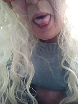 Impression222 online show from March 2, 2025, 4:10 pm