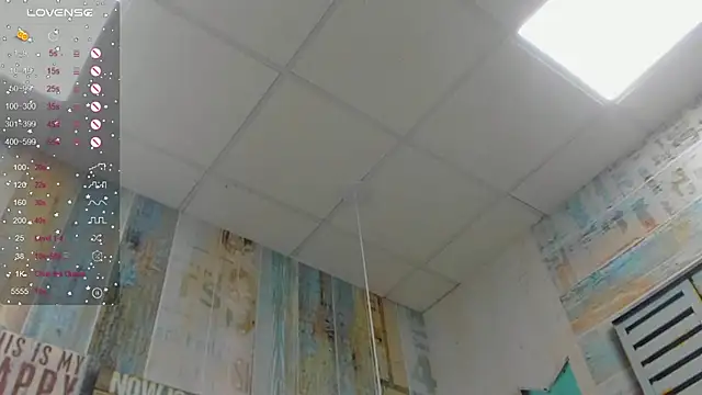 Isabela-Gomez online show from December 11, 2024, 3:37 pm