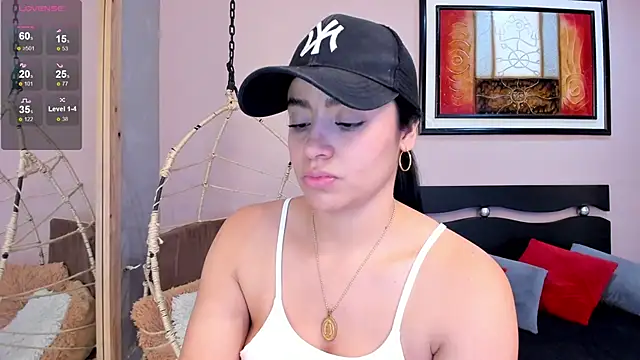 Paula Desousa online show from September 9, 2025, 7:35 pm