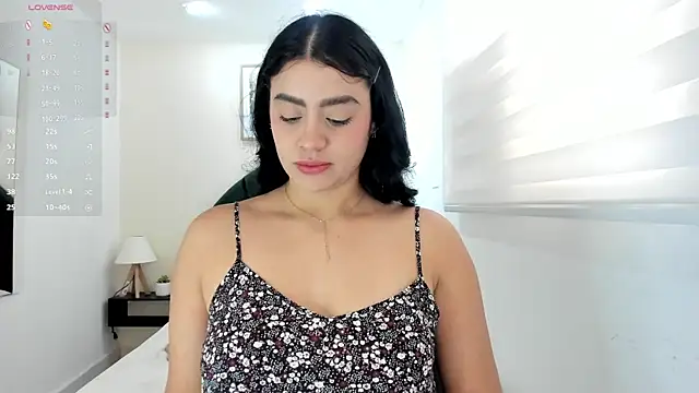Snapshot of Paula_Desousa chatting on June 7, 2026, 4:22 pm Paula Desousa online show from June 7, 2026, 4:22 pm