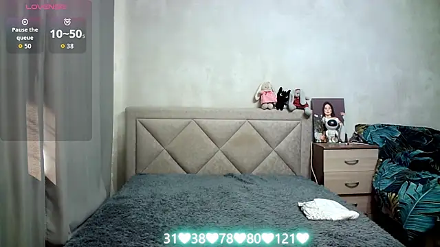 Snapshot of juliettkalen chatting on September 18, 2025, 10:39 am juliettkalen online show from September 18, 2025, 10:39 am