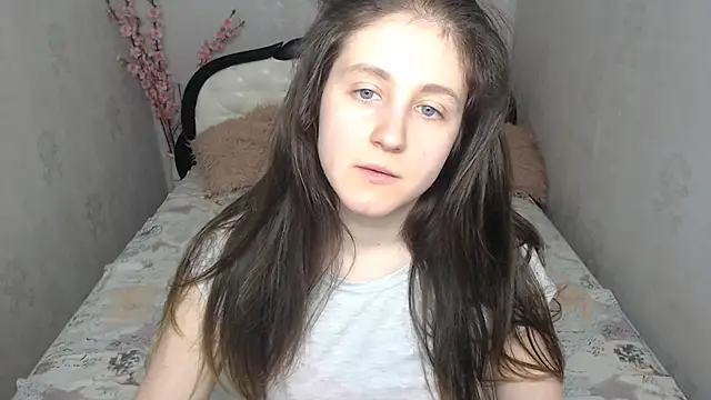 Snapshot of Holliy_Cooper chatting on June 3, 2026, 9:01 am Holliy Cooper online show from June 3, 2026, 9:01 am