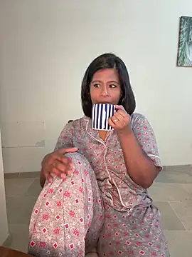 RoseMelanie online show from February 12, 2026, 9:04 am