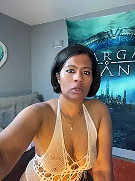 RoseMelanie online show from April 15, 2026, 6:42 am