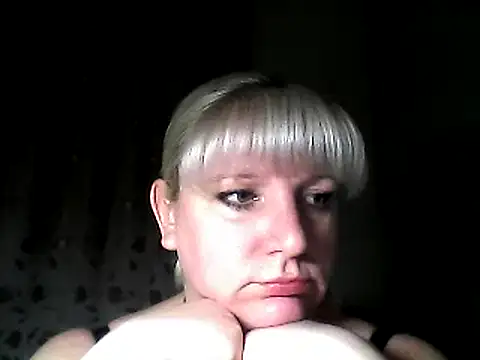 MeilomaWesa online show from February 21, 2025, 8:49 pm