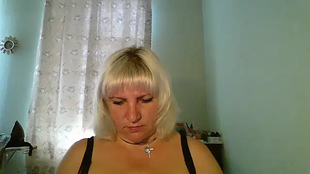 MeilomaWesa online show from September 24, 2025, 1:47 pm