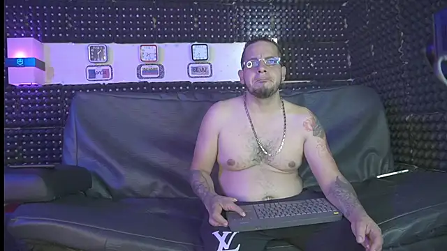 Dulce yors online show from January 15, 2025, 12:30 am