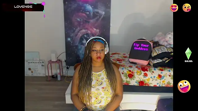 temptressbeauty24 online show from February 16, 2025, 5:26 pm