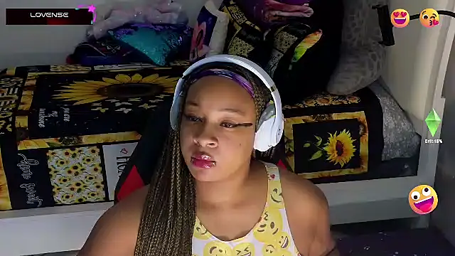 temptressbeauty24 online show from February 26, 2025, 11:04 pm