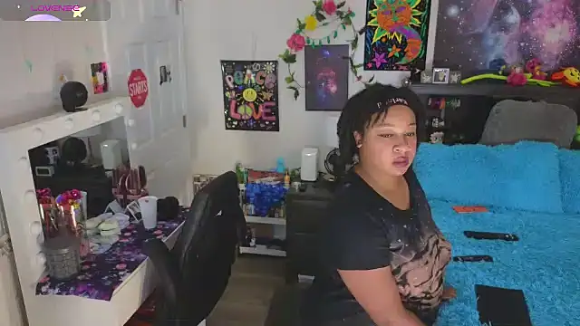 temptressbeauty24 online show from September 13, 2025, 11:04 pm