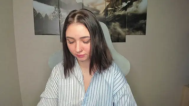 Snapshot of Sourr_Lollipop chatting on May 5, 2026, 1:24 am Sourr Lollipop online show from May 5, 2026, 1:24 am