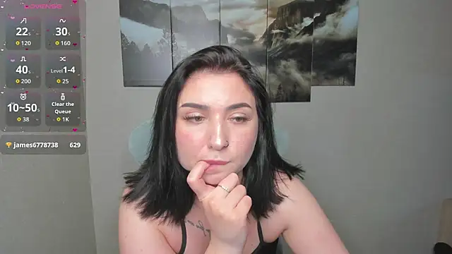 Snapshot of Sourr_Lollipop chatting on May 15, 2026, 11:01 pm Sourr Lollipop online show from May 15, 2026, 11:01 pm