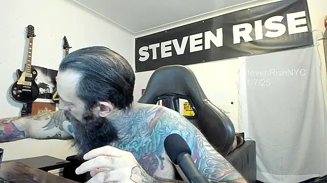 StevenRiseNYC online show from November 7, 2025, 3:12 pm
