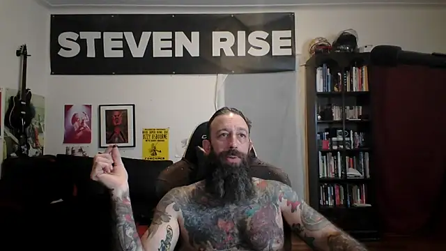 Snapshot of StevenRiseNYC chatting on May 15, 2026, 1:12 am StevenRiseNYC online show from May 15, 2026, 1:12 am