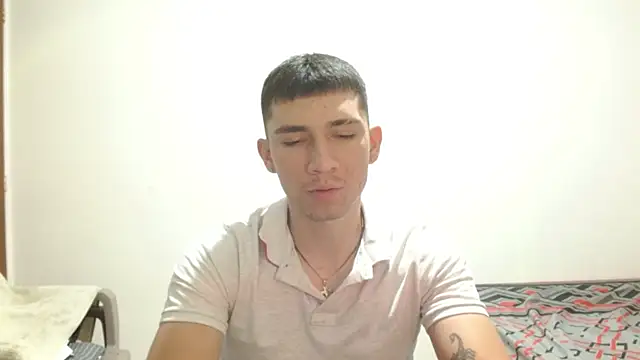 Snapshot of ChicoMaloFfF chatting on May 20, 2026, 1:01 am ChicoMaloFfF online show from May 20, 2026, 1:01 am