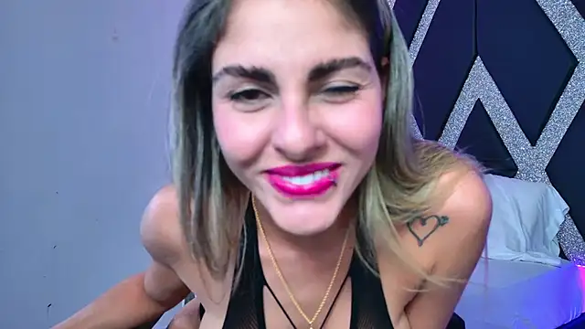 blonde cat15 online show from November 15, 2025, 2:42 am