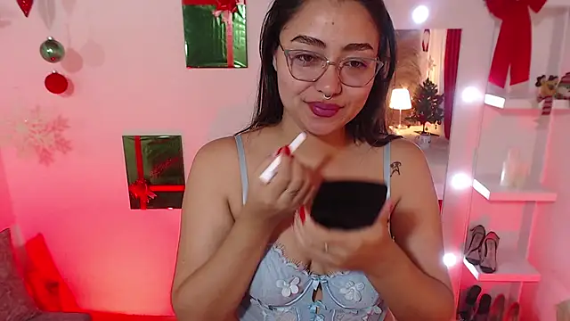  Kim  M online show from December 3, 2025, 1:09 pm