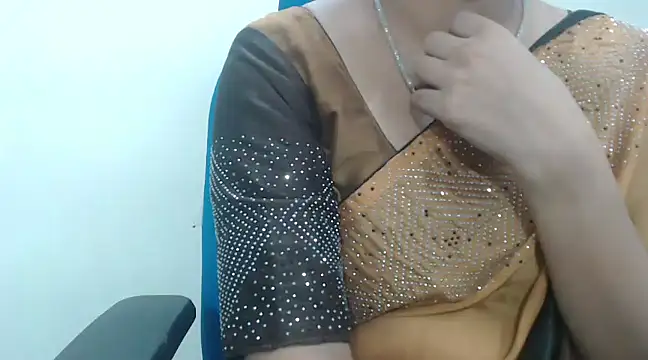 Lovely Siri 23 online show from January 22, 2025, 4:12 pm