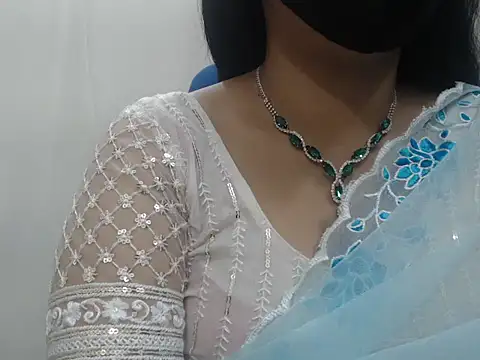 Lovely Siri 23 online show from March 26, 2026, 5:07 pm