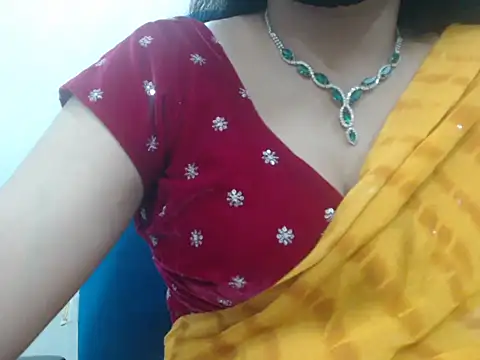 Lovely Siri 23 online show from April 10, 2026, 5:17 pm