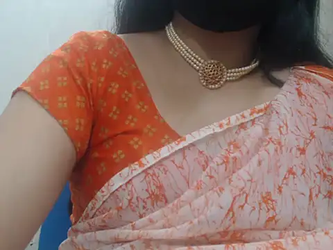 Snapshot of Lovely_Siri_23 chatting on July 20, 2026, 5:11 am Lovely Siri 23 online show from July 20, 2026, 5:11 am