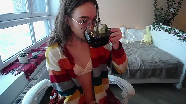 MissLinaDream online show from February 19, 2025, 1:50 pm