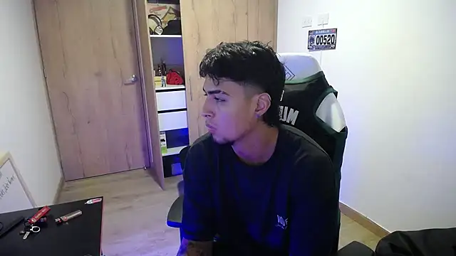 matias bianco online show from September 25, 2025, 1:42 am