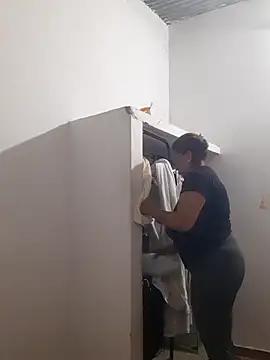 Valeria73 online show from November 18, 2025, 2:28 am