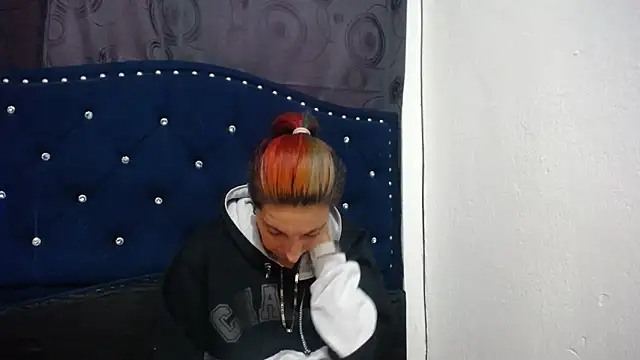 anyu1306 online show from December 17, 2024, 12:22 pm