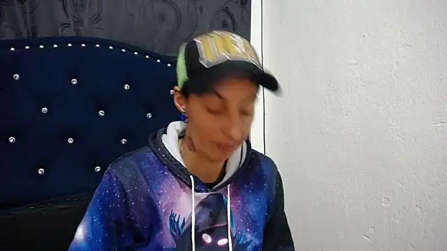 anyu1306 online show from January 4, 2025, 4:55 am